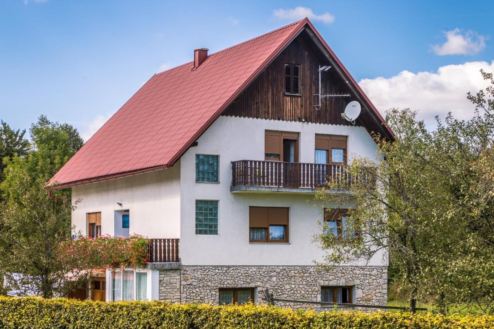 Plitvice House Milan Hotel Йезерце Екстериор снимка
