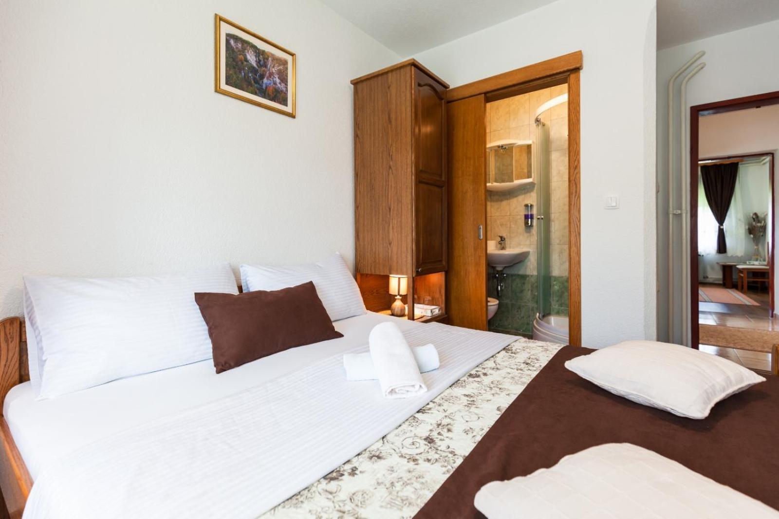 Plitvice House Milan Hotel Йезерце Екстериор снимка