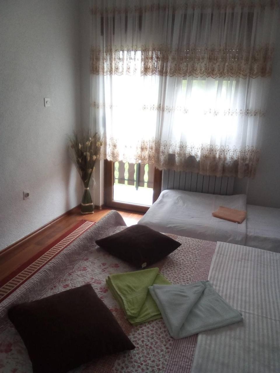 Plitvice House Milan Hotel Йезерце Екстериор снимка