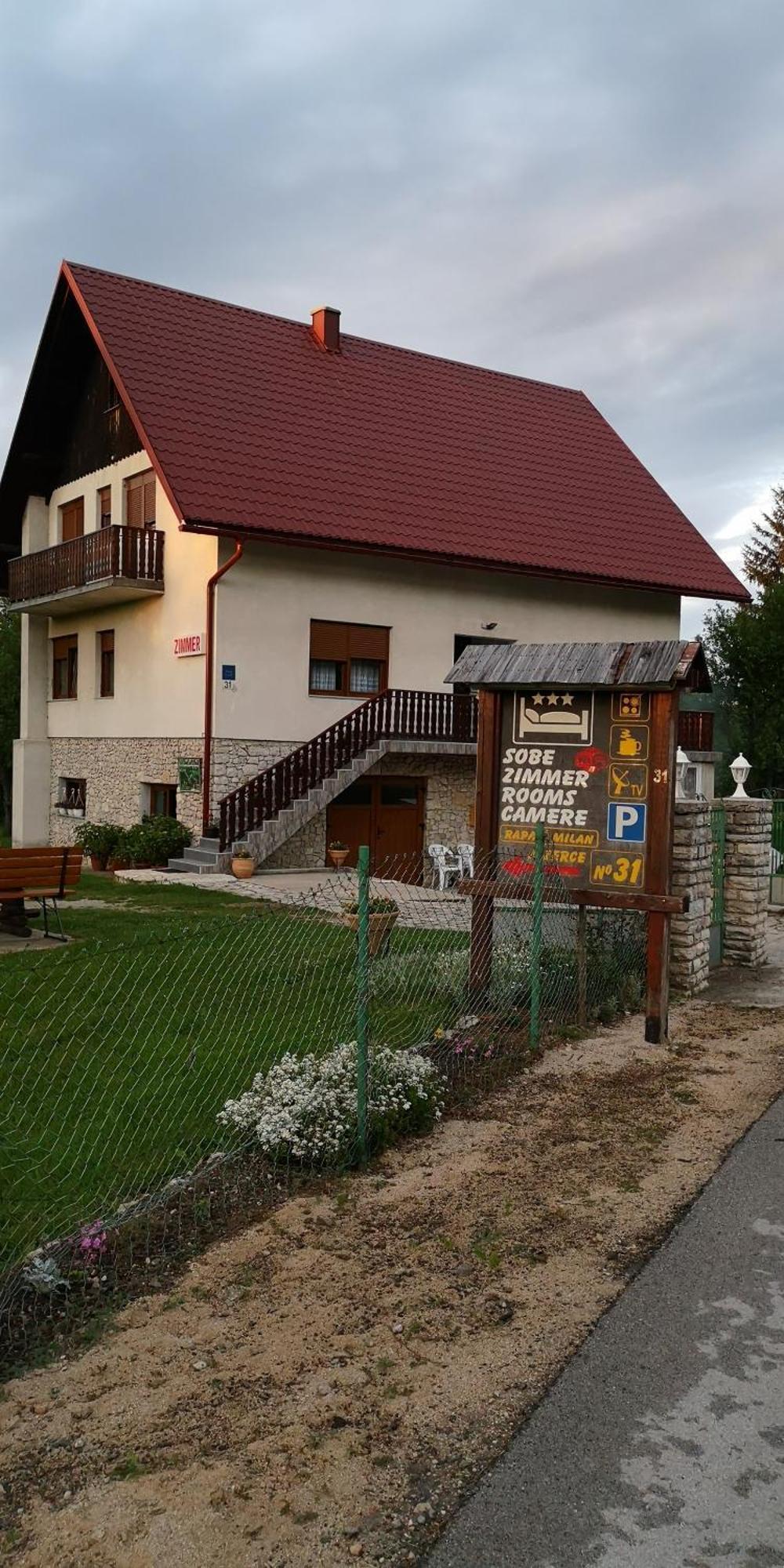 Plitvice House Milan Hotel Йезерце Екстериор снимка