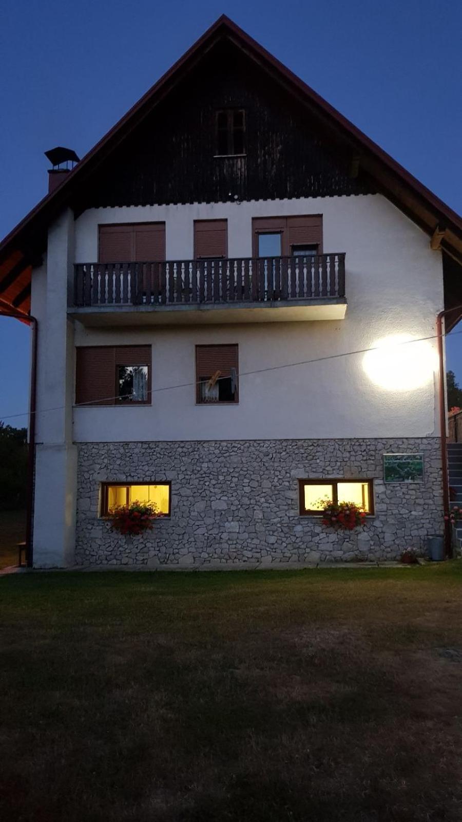 Plitvice House Milan Hotel Йезерце Екстериор снимка