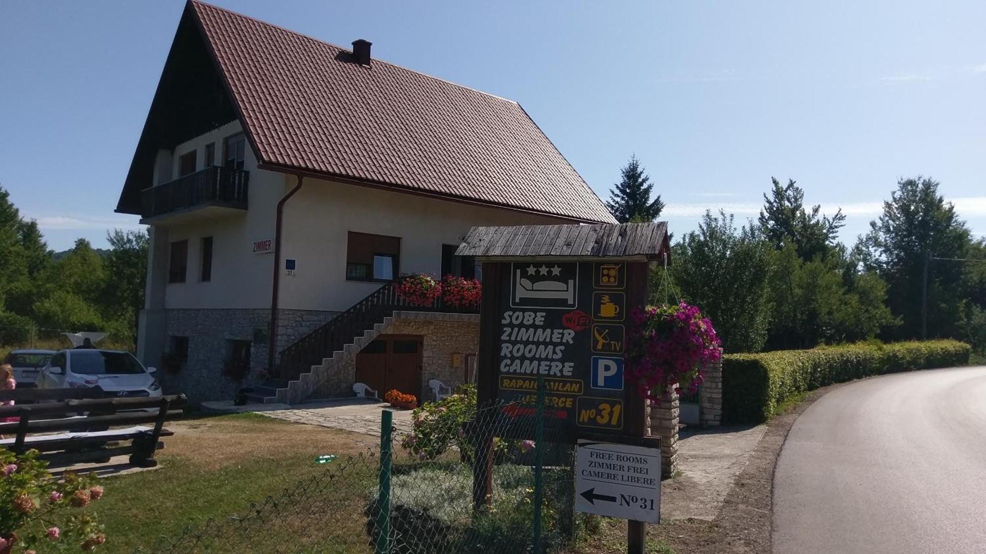 Plitvice House Milan Hotel Йезерце Екстериор снимка