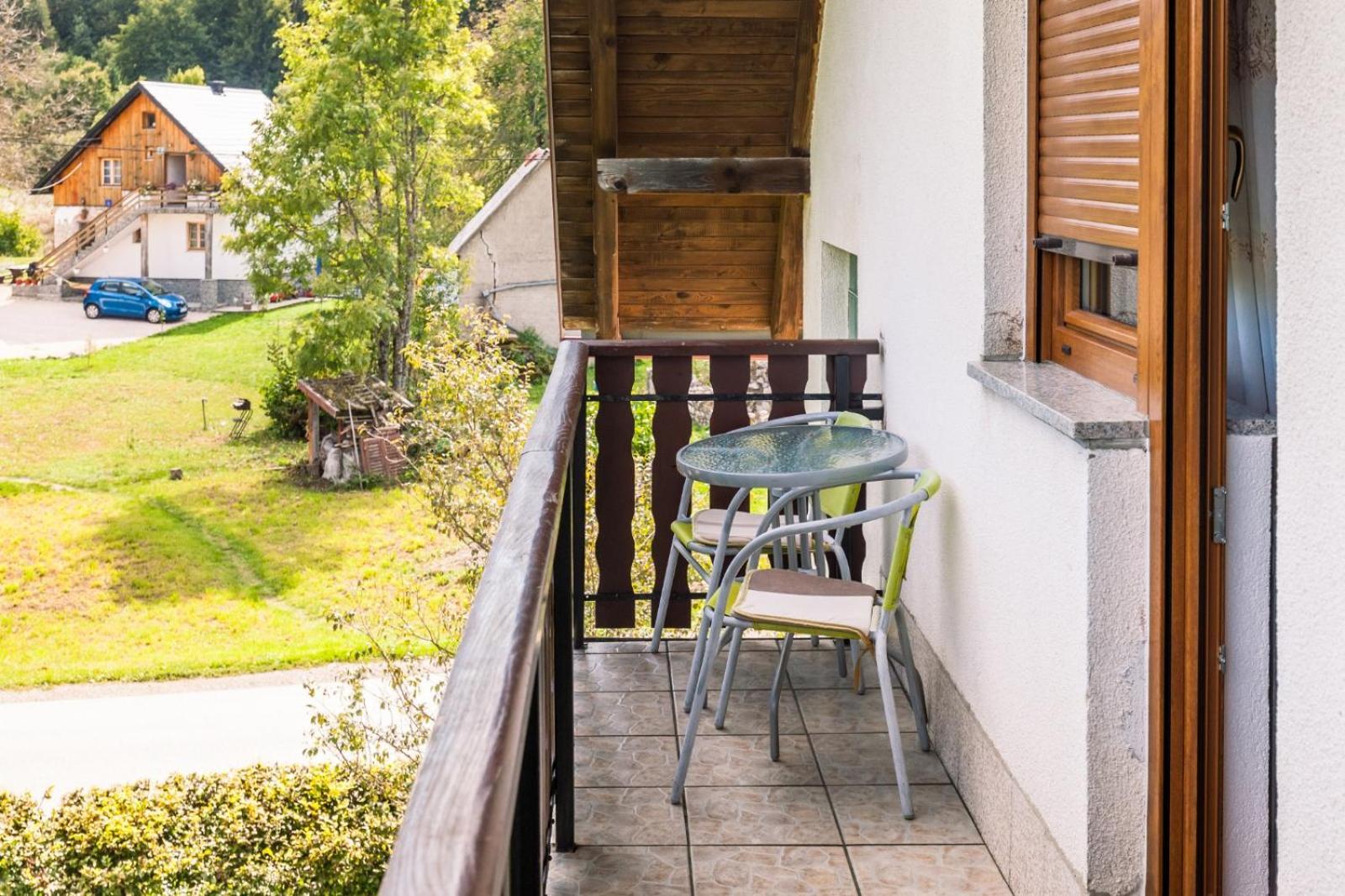 Plitvice House Milan Hotel Йезерце Стая снимка